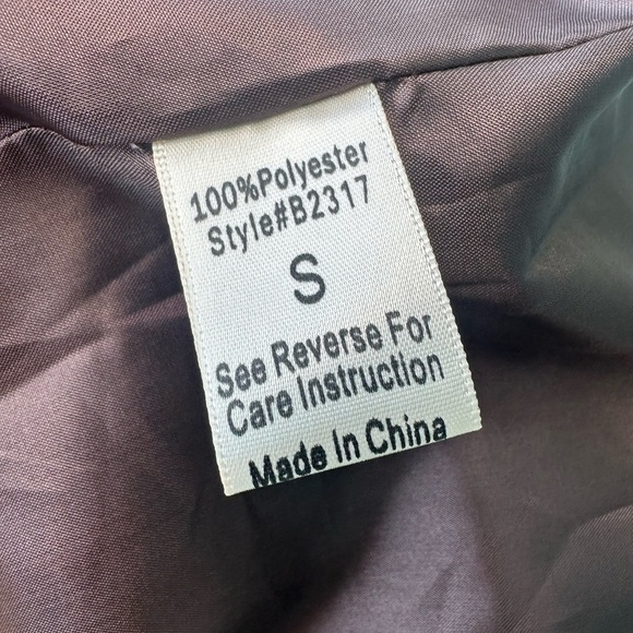 Chic Brown Textured Cape with Satin Tie Size S - Picture 4 of 8